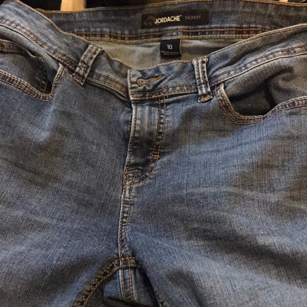 Skinny jeans